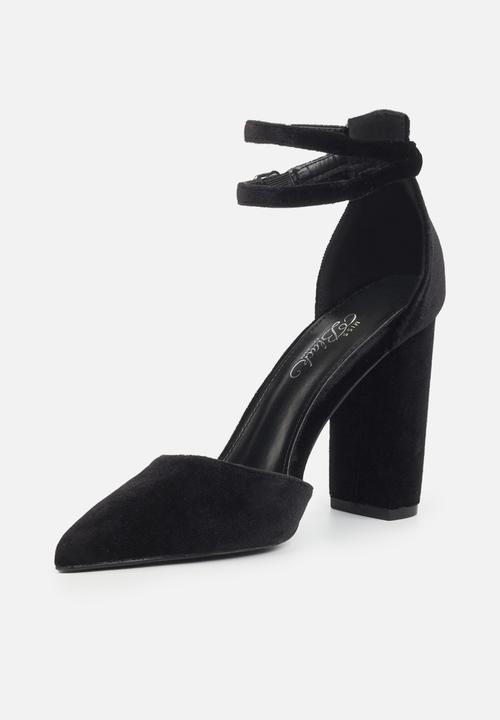 Miss Black - Criss 5 court heel - black