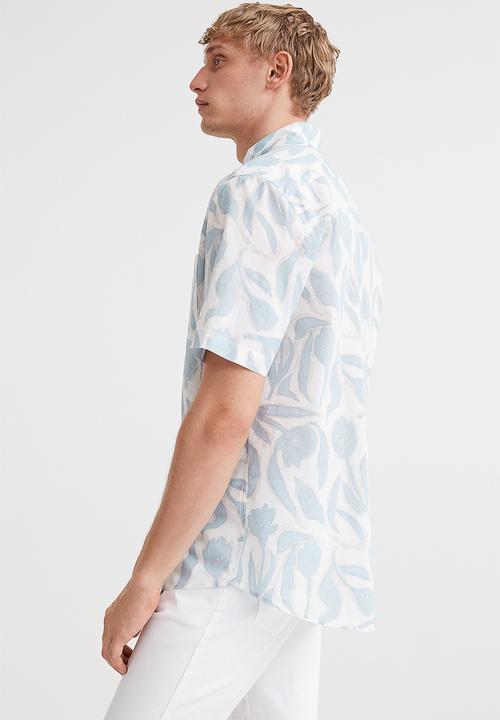 H&M - Cotton shirt regular fit - light blue/tulips