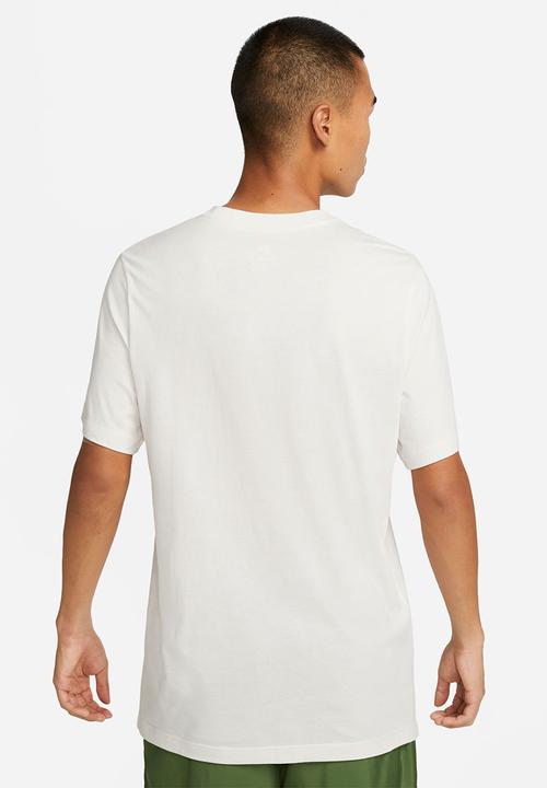 Nike - Nike Sportswear Tee