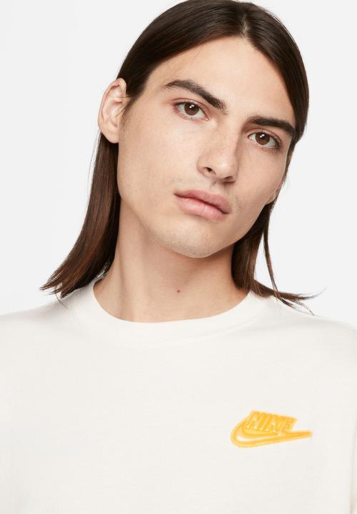 Nike - Nike Sportswear Tee
