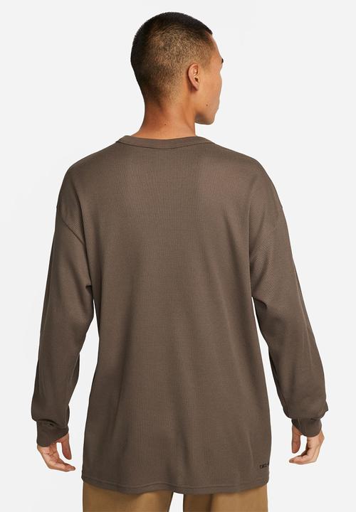 Nike - Nike Sportswear Sports Utility Long-Sleeve T-Shirt