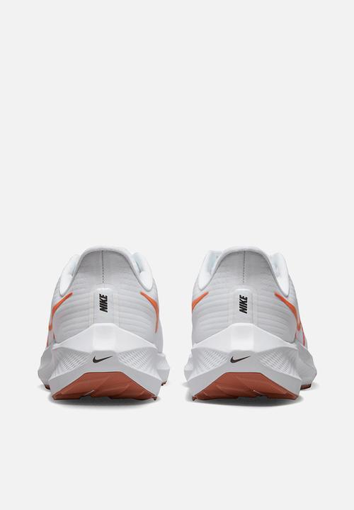 Nike - Air Zoom Pegasus 39