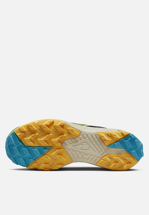 Nike - React Terra Kiger 9