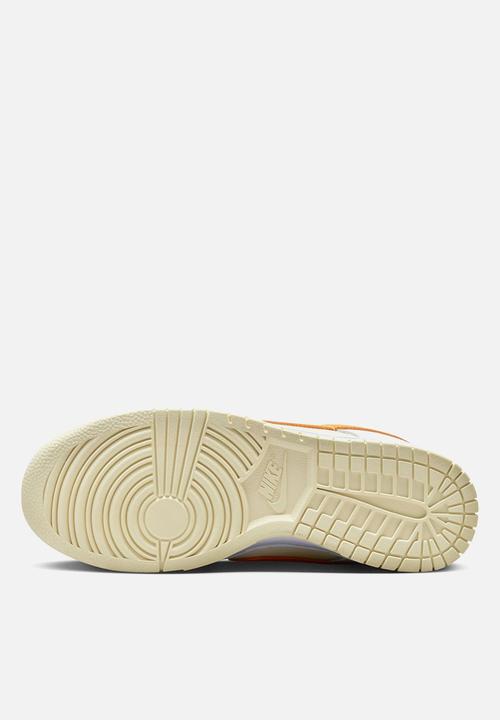Nike - Dunk low