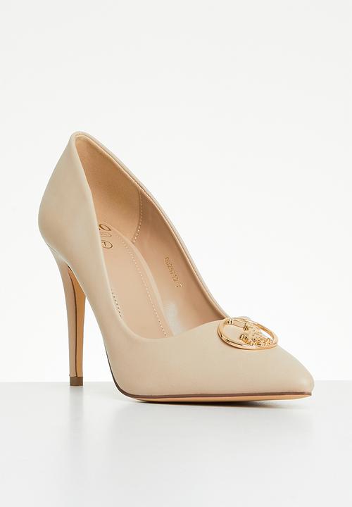 POLO - Circle pony trim pump - cream