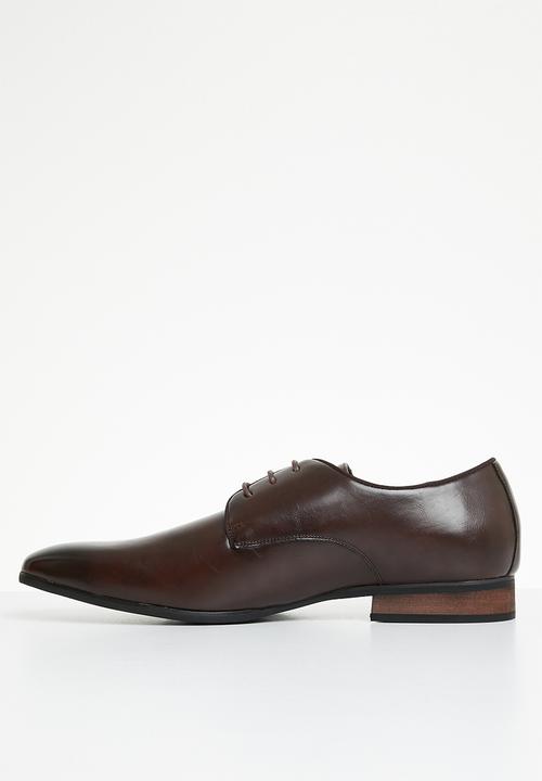 MAZERATA - Magio 72 formal - choc