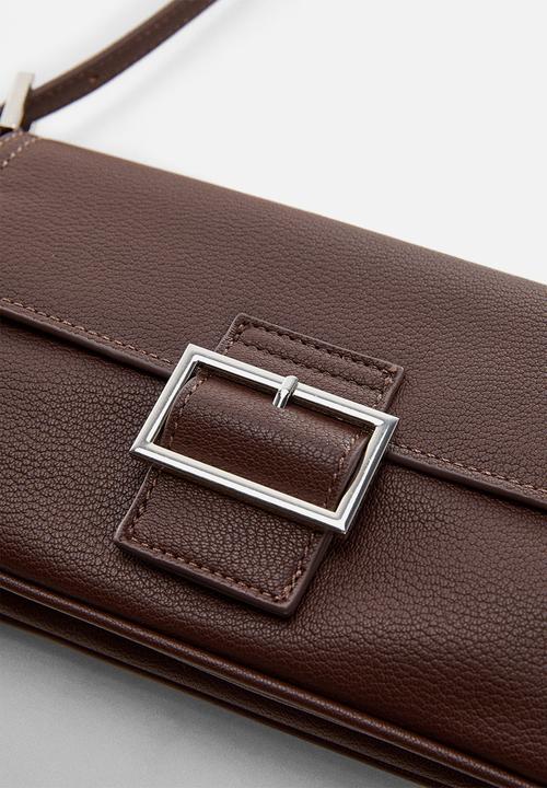 MANGO - Buckle shoulder bag - chocolate