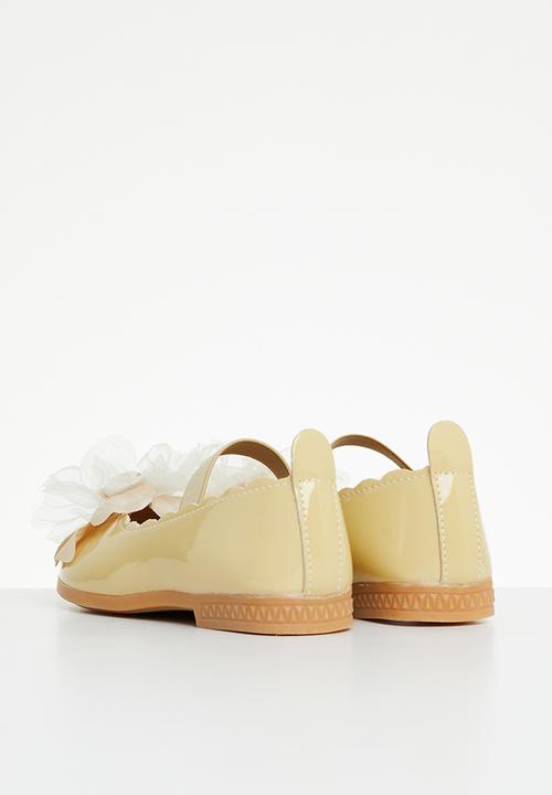 Pop Candy - Girl pump with flower - yellow