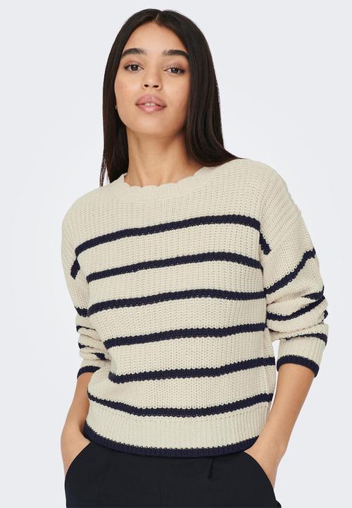 Jacqueline de Yong - Justy lea long sleeve stripe scallop pullover - eggnog w sky captain stripes