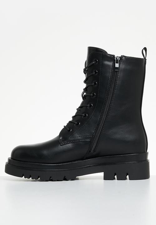 Madison® - Kiki lace-up boot - black