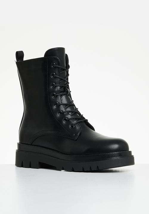 Madison® - Kiki lace-up boot - black