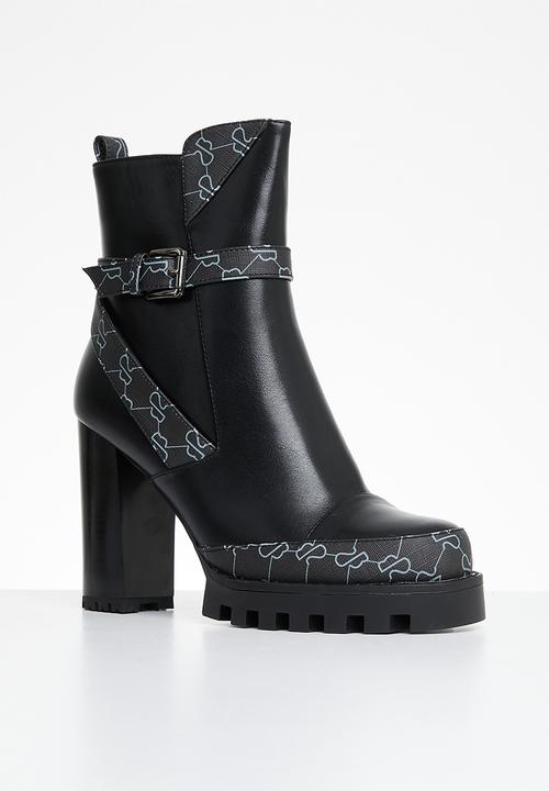 SISSY BOY - Toxic sb printed tread boot - black