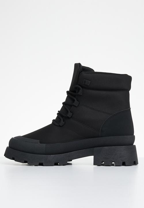 Superbalist - Ruby lace up boot - black