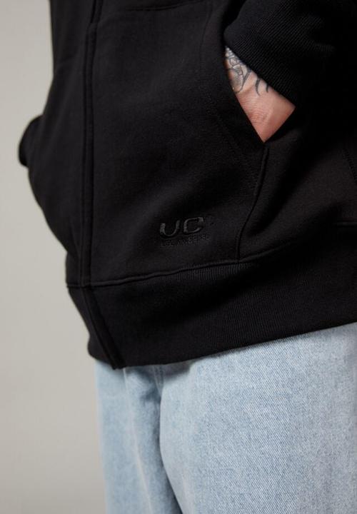 Cotton On - Baggy graphic zip through hoodie - black/uc emb
