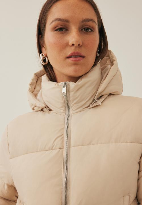 Supré  - Kai cropped puffer jacket - cookies and cream