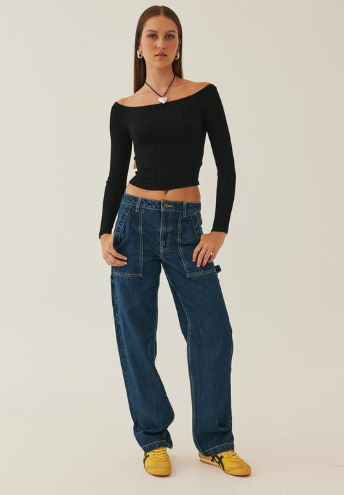 Supré  - Catherine off shoulder top - black