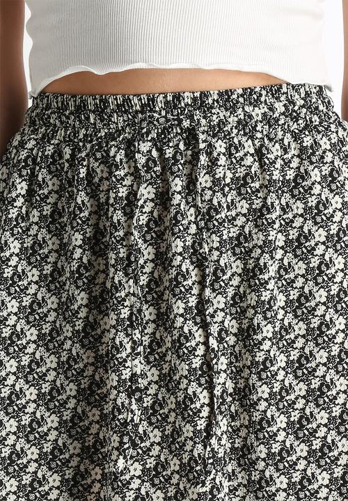 dailyfriday - Flo Flippy Skirt