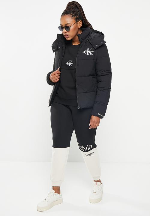 Calvin Klein - Plus mw non-down short puffer - ck black