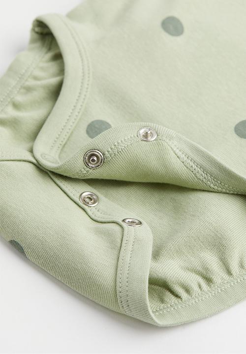H&M - 2-Pack short-sleeved bodysuits - green/spotted