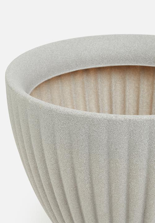 H&S - Silhouette planter - grey