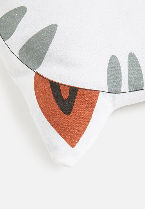 H&S - Cat shape cushion - snowball