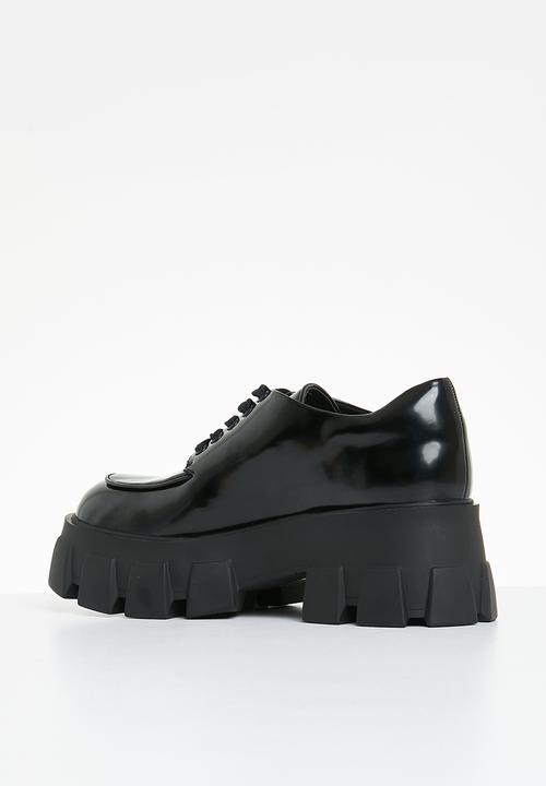 Steve Madden - Meredith brogue - black