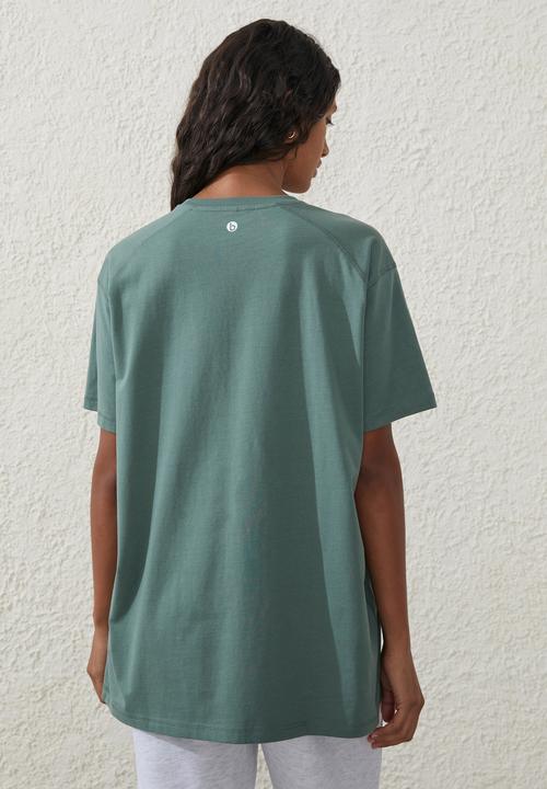 Cotton On - Active graphic T-shirt - sage leaf & wellness