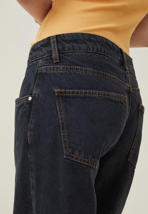 Cotton On - Low rise straight jean asia fit - black ink