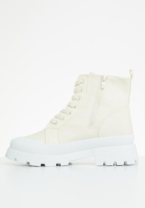 Superbalist - Fifi lace up boot - cream