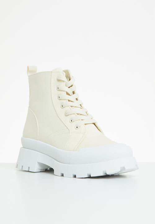 Superbalist - Fifi lace up boot - cream