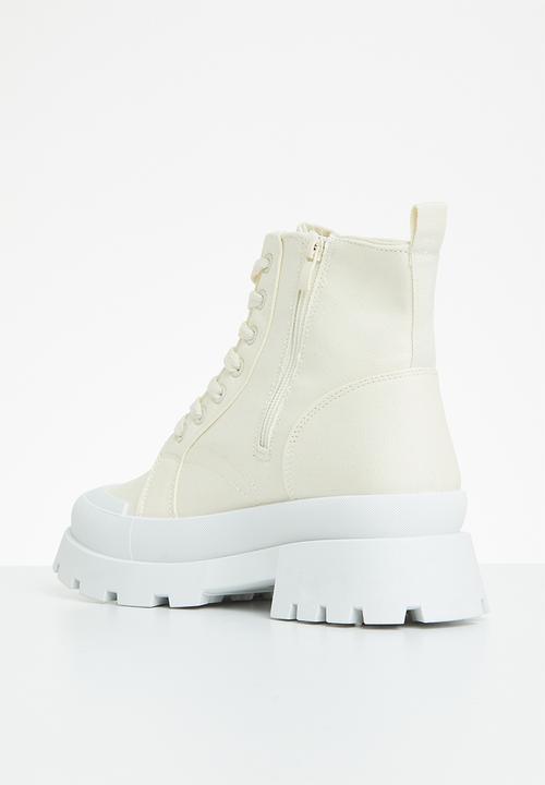 Superbalist - Fifi lace up boot - cream