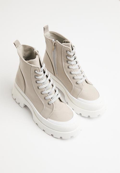 Superbalist - Fifi lace up boot - khaki