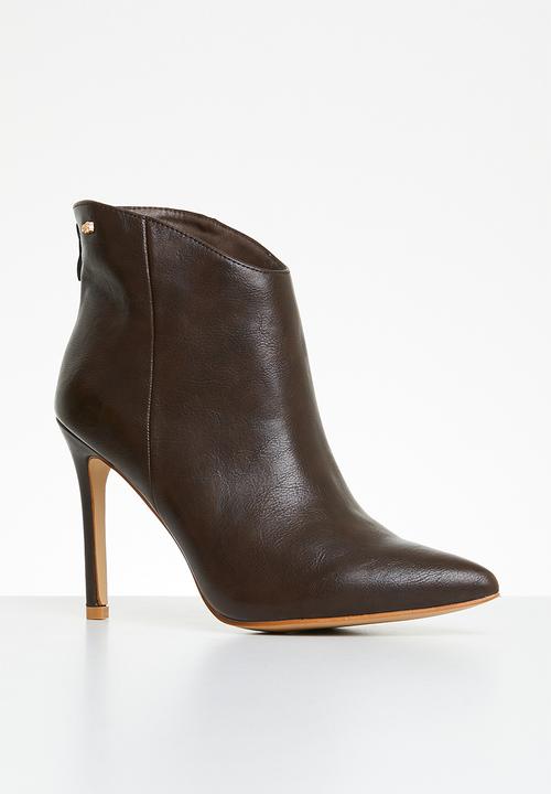 Miss Black - Boss1 ankle boot - chocolate