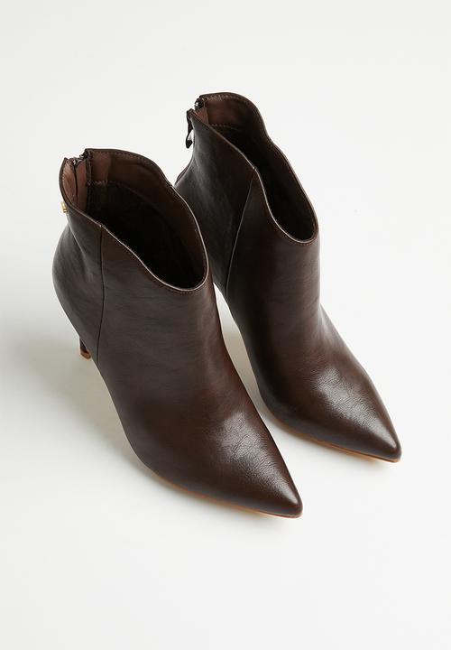 Miss Black - Boss1 ankle boot - chocolate