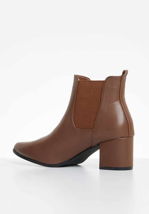 edit - Luna chelsea boot - brown