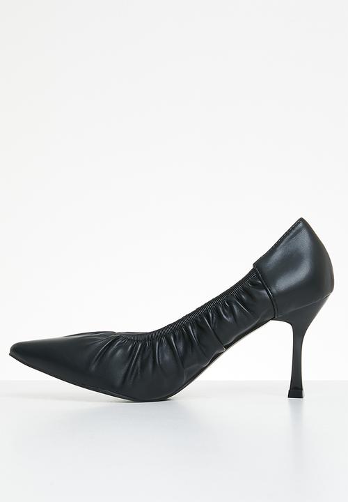Butterfly Feet - Venetia 1 court heel - black