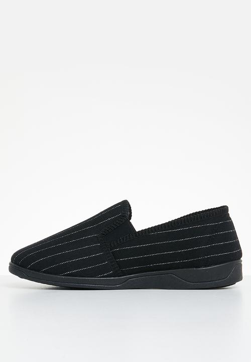 Hush Puppies - Paul slipper - black