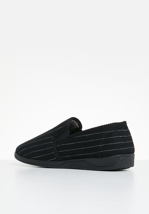 Hush Puppies - Paul slipper - black