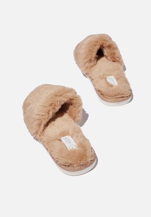 Cotton On - Fur slide slipper - butterscotch