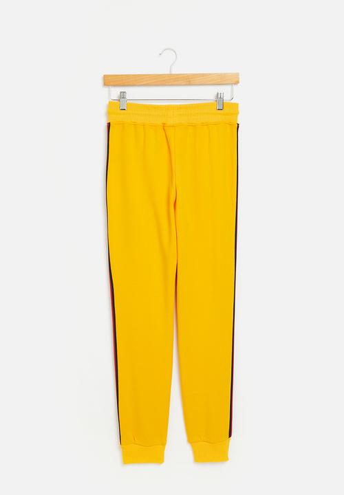 Aca Joe - Aca joe brushed fleece side tape & print jogger - yellow