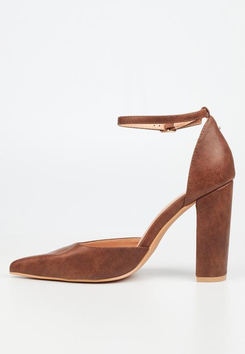 Miss Black - Criss3 ankle strap heel - chocolate