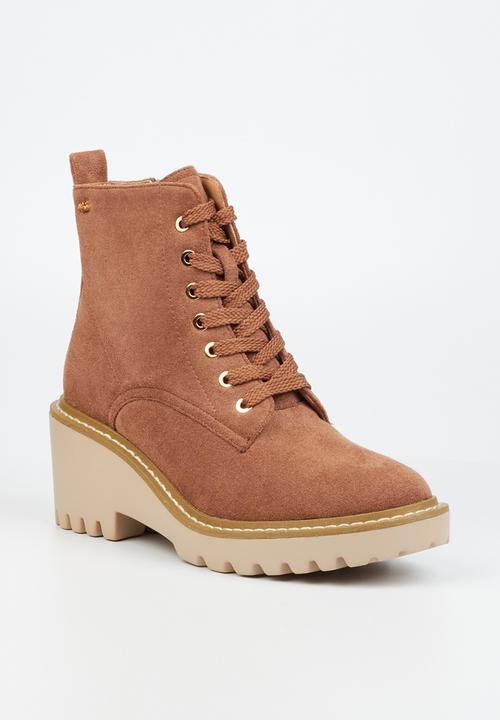 Miss Black - Cupid 4 ankle boot - taupe