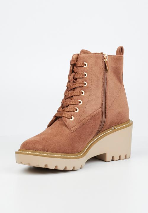 Miss Black - Cupid 4 ankle boot - taupe