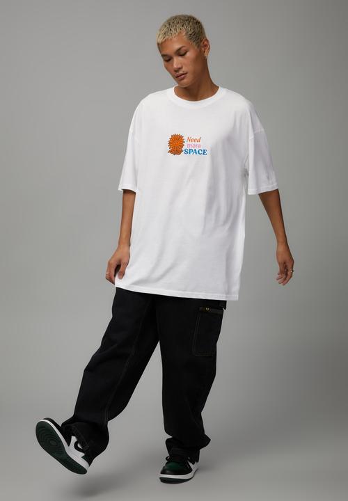 Cotton On - Oversized open gallery t-shirt - White, need more space 