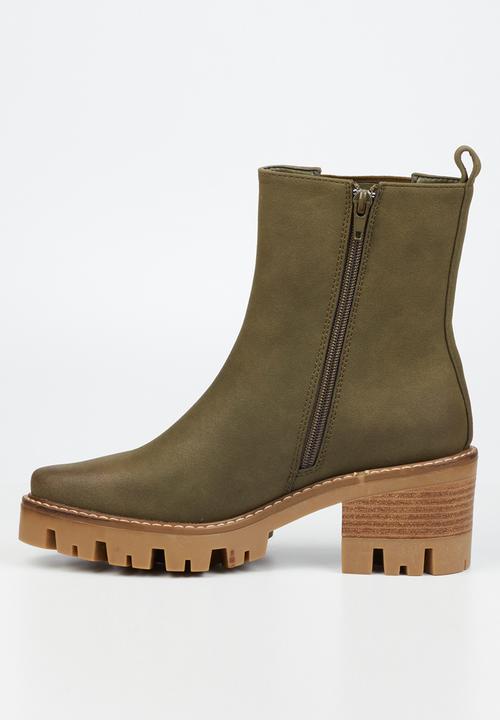 Miss Black - Vixen 1 chelsea boot - olive