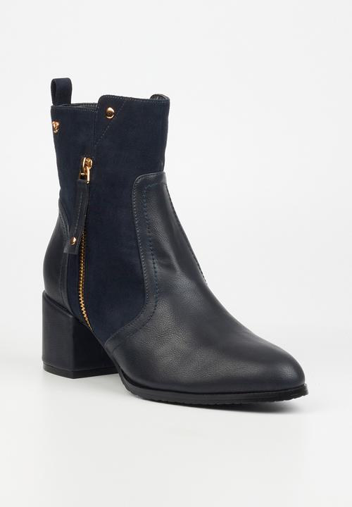 Butterfly Feet - Niche 1 ankle boot - navy