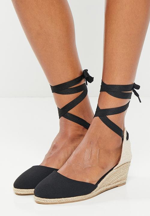 Superbalist - Jessica ankle tie espadrille - black
