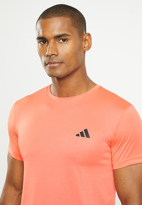 adidas Performance - M tr-es comf tee - coral fusion & black