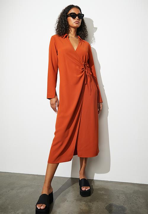 Superbalist - Wrap dress with drawstring detail - rust