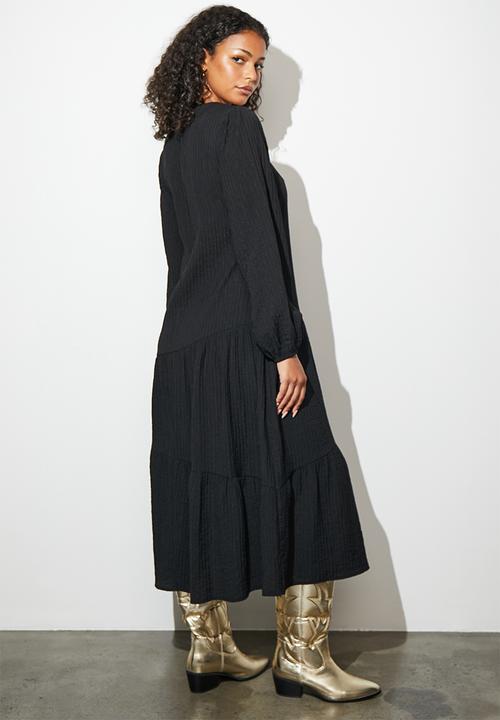 Superbalist - Drop waist balloon sleeve midi dress - black